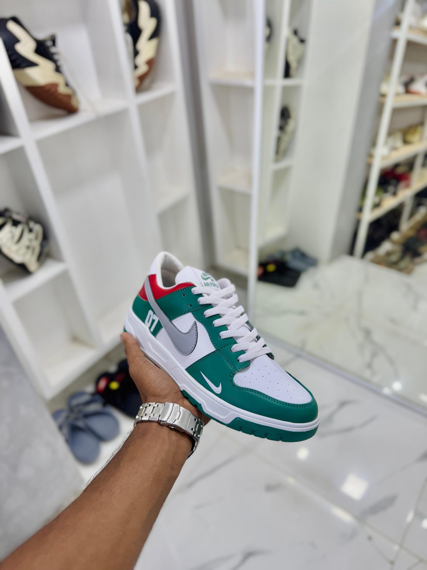 Nike SB Dunk Low "94" – Supreme Edition (Imported)