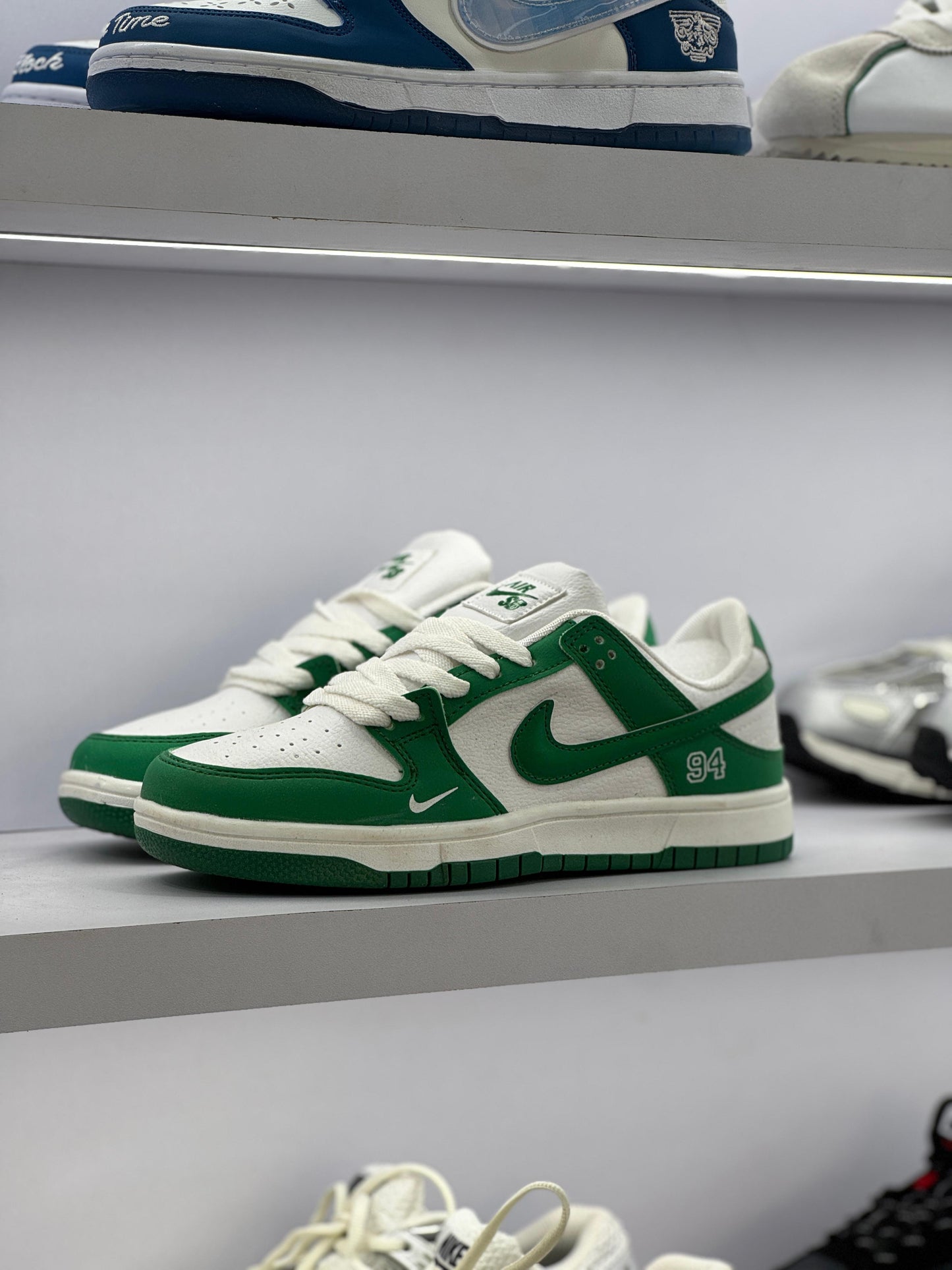 Nike SB Dunk Low "94" – Supreme Edition (Imported)