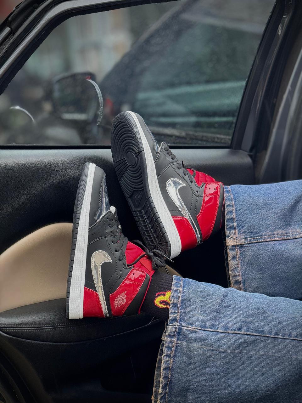 Air Jordan 1 Mid SE Glossy