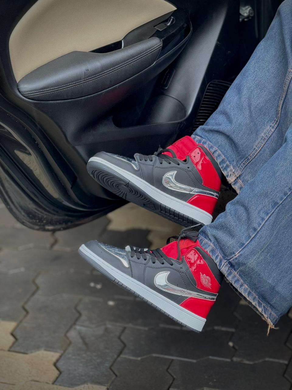 Air Jordan 1 Mid SE Glossy