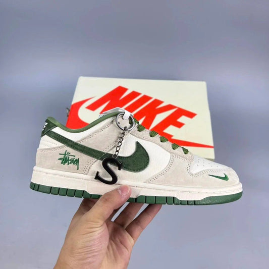 Nike SB Dunk Stussy Green